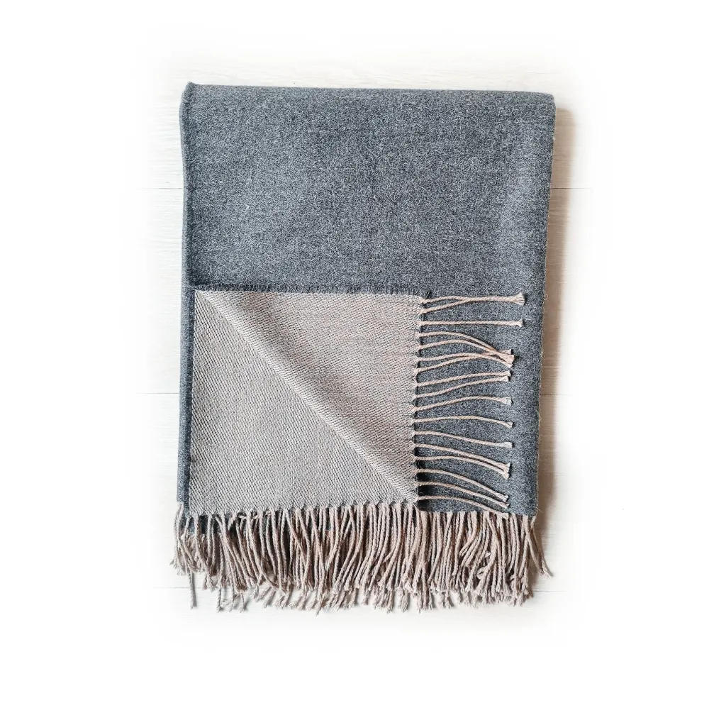 Manta Alpaca Gris Oscuro - Imagen 4