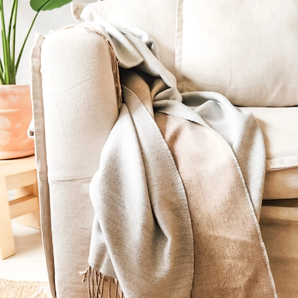 Manta Alpaca Gris Claro - Imagen 3